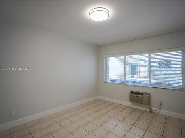 8330 Byron Ave # 3, Miami Beach FL 33141