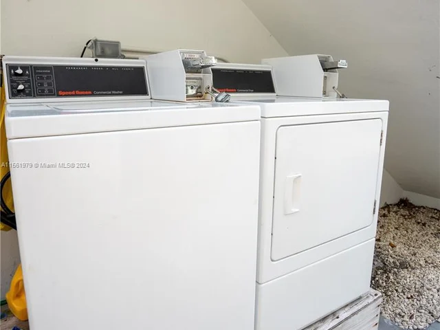 8330 Byron Ave # 3, Miami Beach FL 33141