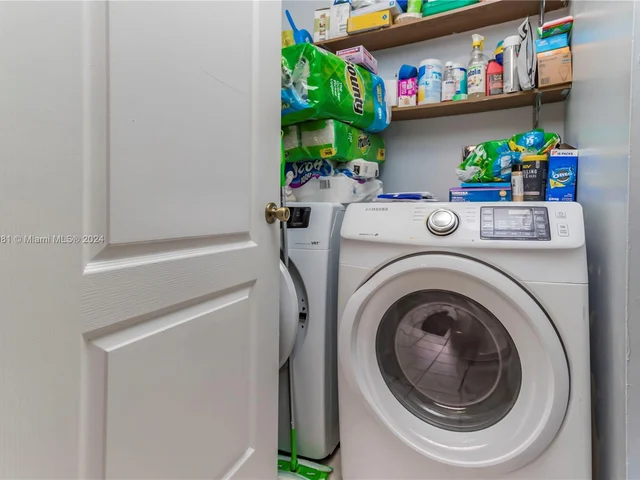 7546 W 20th Ave # 205, Hialeah FL 33016