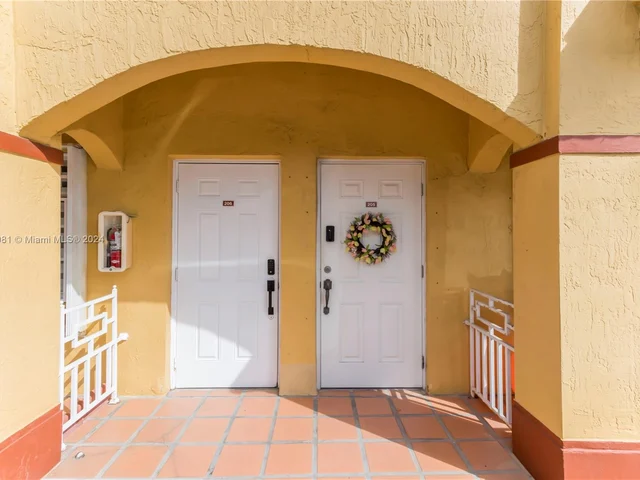 7546 W 20th Ave # 205, Hialeah FL 33016