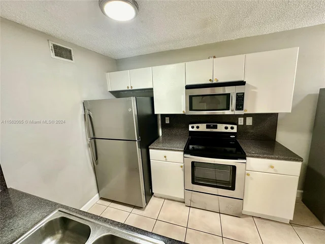 4767 NW 97th Ct # 54, Doral FL 33178