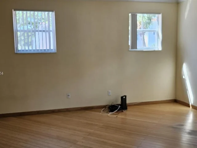 3135 NE 184th St # 2201, Aventura FL 33160