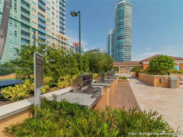 90 Alton Rd # 2708, Miami Beach FL 33139