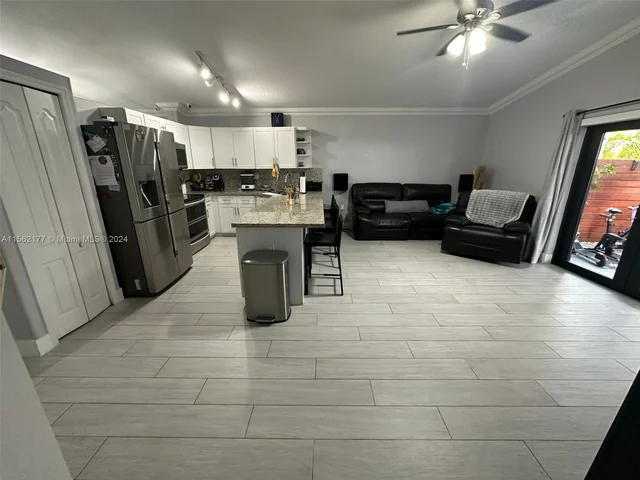 7525 W 32nd Ct, Hialeah FL 33018