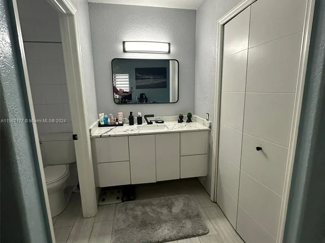 7525 W 32nd Ct, Hialeah FL 33018