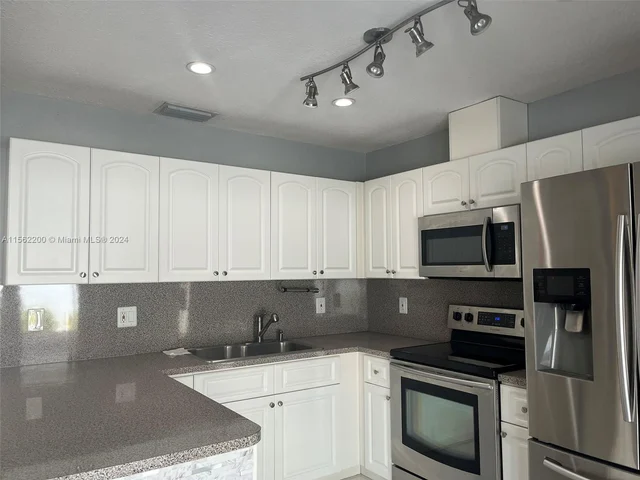 17801 SW 114th Ave, Miami FL 33157