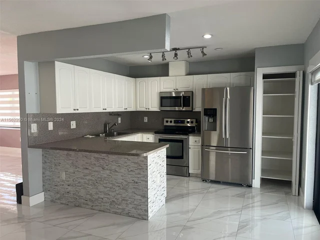 17801 SW 114th Ave, Miami FL 33157