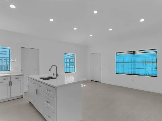 939 NW 23rd Ct # 939, Miami FL 33125