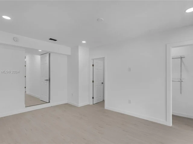 939 NW 23rd Ct # 939, Miami FL 33125