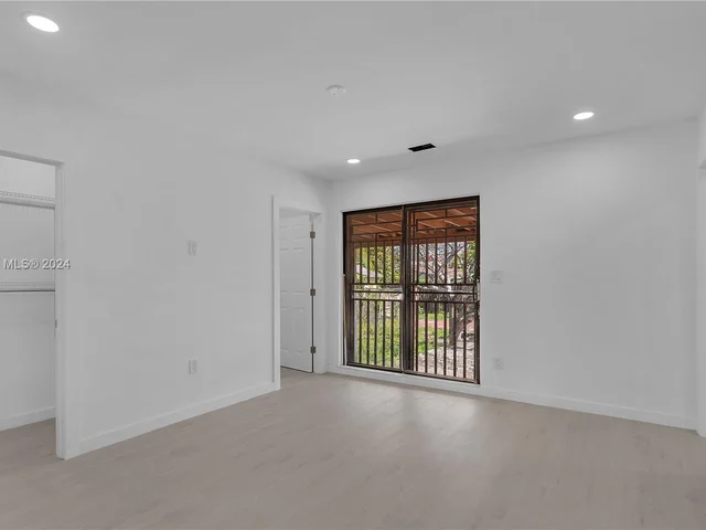 939 NW 23rd Ct # 939, Miami FL 33125