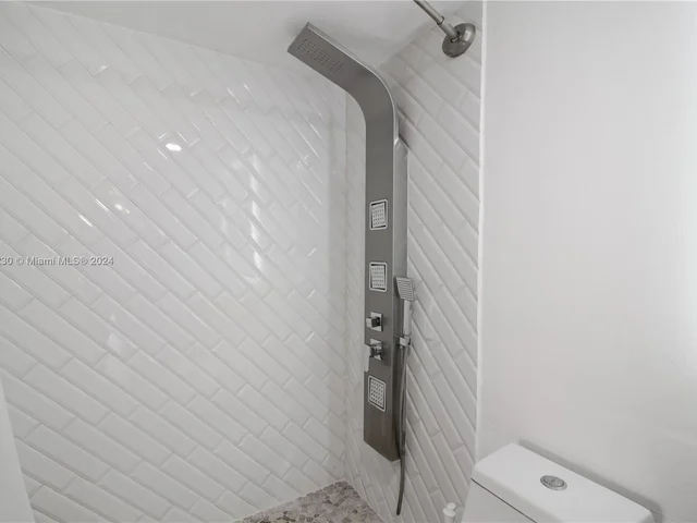 10521 SW 157th place # 107, Miami FL 33196