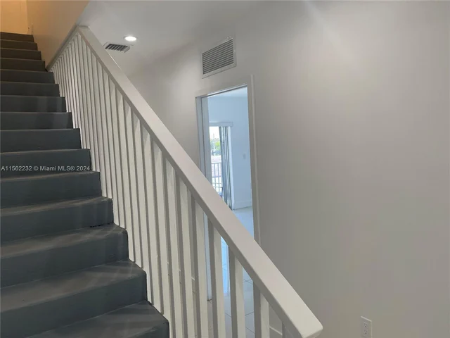 1813 Madison St # 3, Hollywood FL 33020