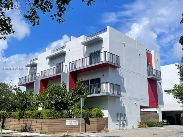 1813 Madison St # 3, Hollywood FL 33020