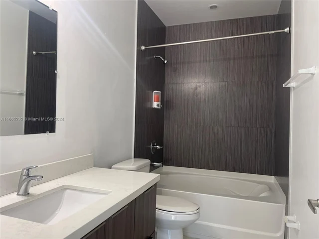 1813 Madison St # 3, Hollywood FL 33020