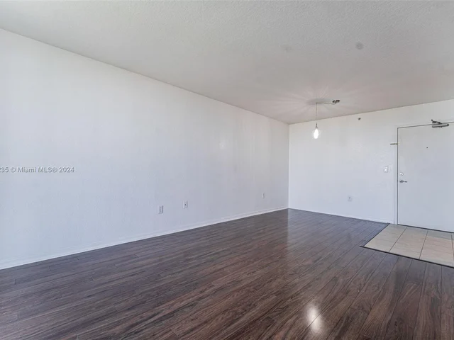 816 NW 11th St # 1103, Miami FL 33136