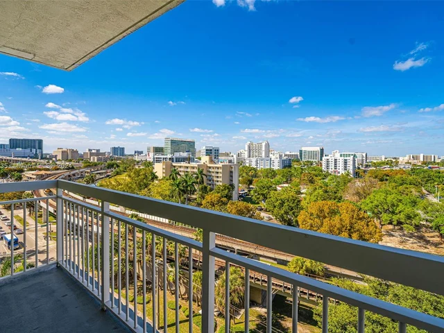 816 NW 11th St # 1103, Miami FL 33136