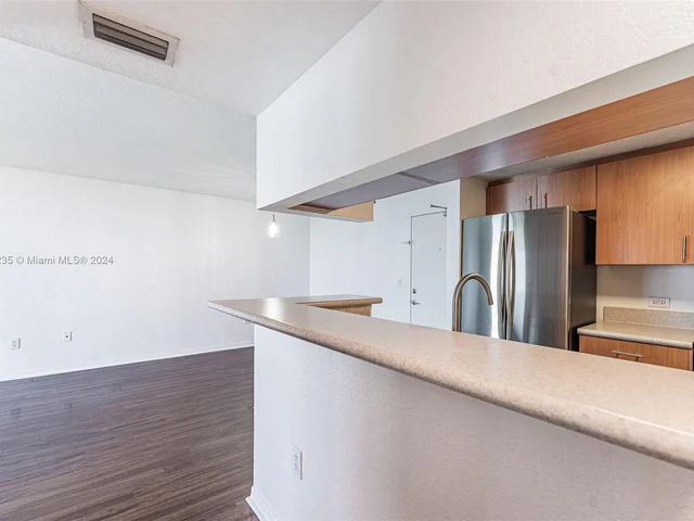 816 NW 11th St # 1103, Miami FL 33136
