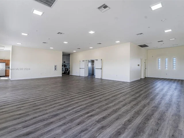 816 NW 11th St # 1103, Miami FL 33136