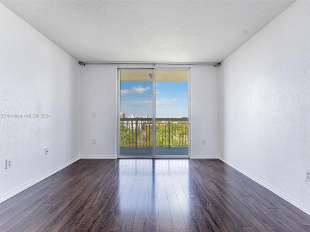816 NW 11th St # 1103, Miami FL 33136