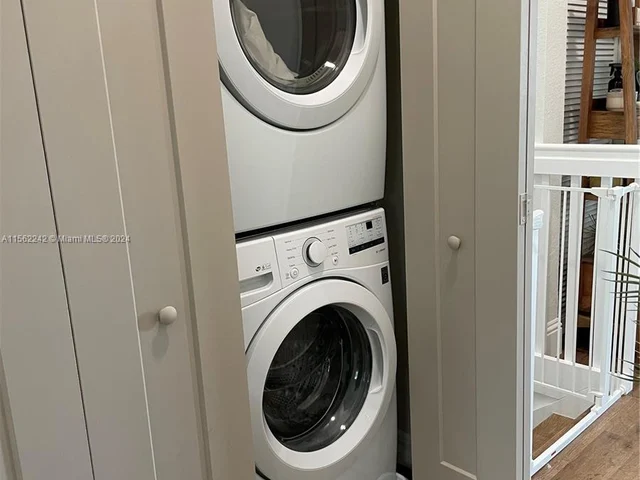 1873 NW 12th St, Boca Raton FL 33486