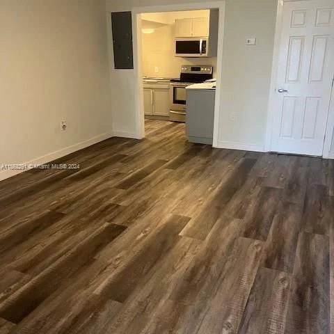 76 W 14th St # 0, Hialeah FL 33010