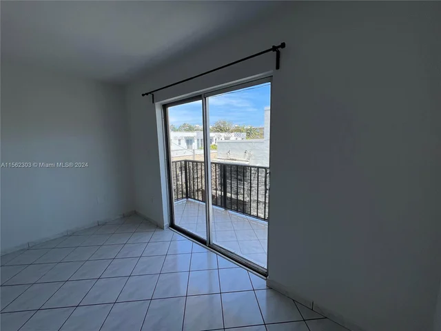 821 Euclid Ave # 304, Miami Beach FL 33139