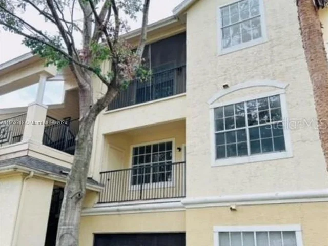 2544 Robert Trent Jones Dr # 825, Orlando FL 32835