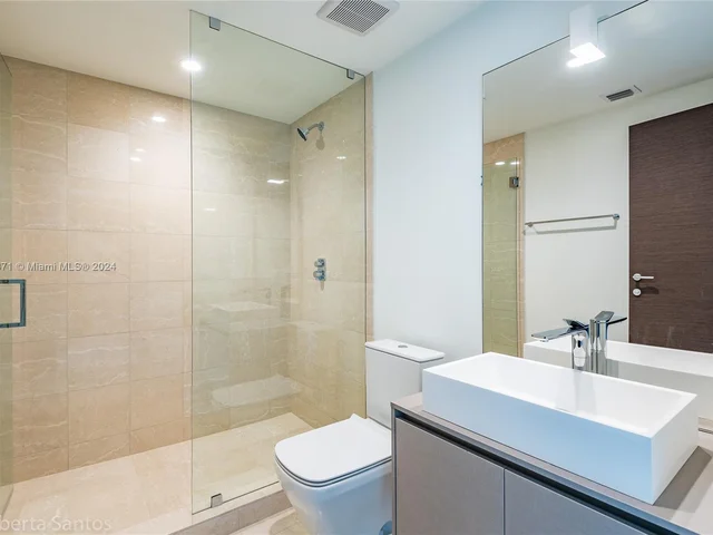 1000 Brickell Plz # 2902, Miami FL 33131