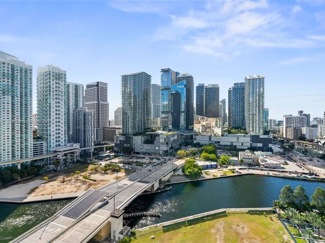 350 S Miami Ave # 2210, Miami FL 33130