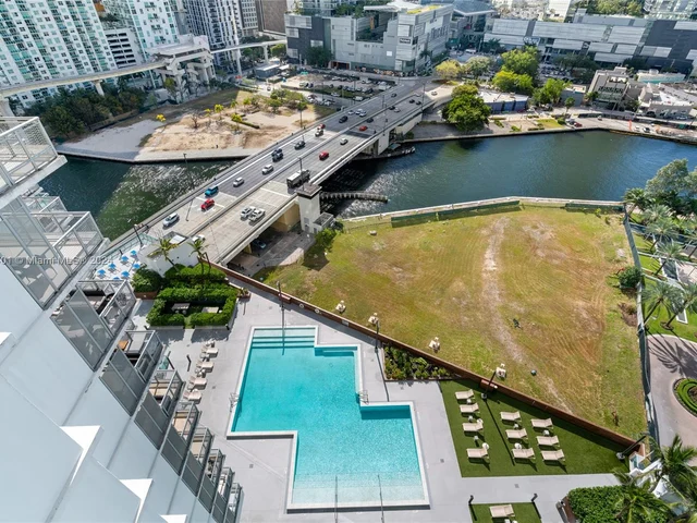 350 S Miami Ave # 2210, Miami FL 33130