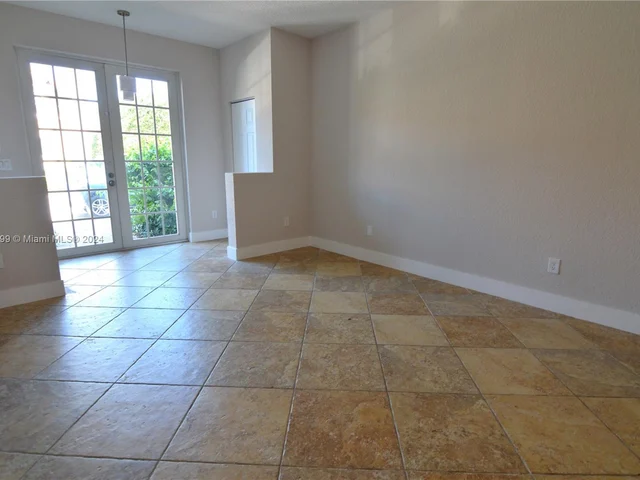 5752 Hampton Hills Blvd, Tamarac FL 33321