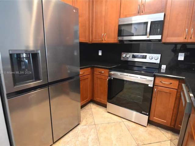 5752 Hampton Hills Blvd, Tamarac FL 33321