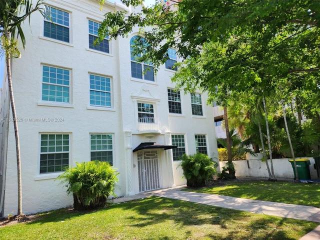 130 Antiquera Ave # 12, Coral Gables FL 33134