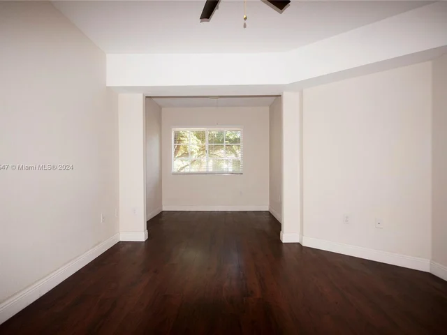 2564 Centergate Dr # 206, Miramar FL 33025