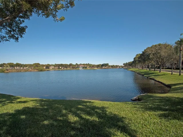 2564 Centergate Dr # 206, Miramar FL 33025