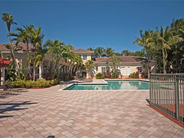 2564 Centergate Dr # 206, Miramar FL 33025