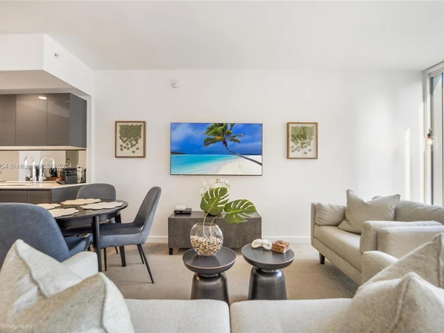 31 SE 6th St # 2703, Miami FL 33131