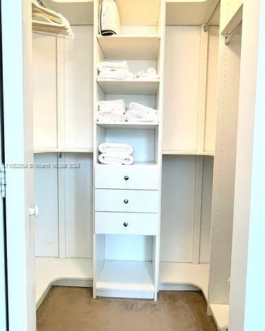 31 SE 6th St # 2703, Miami FL 33131