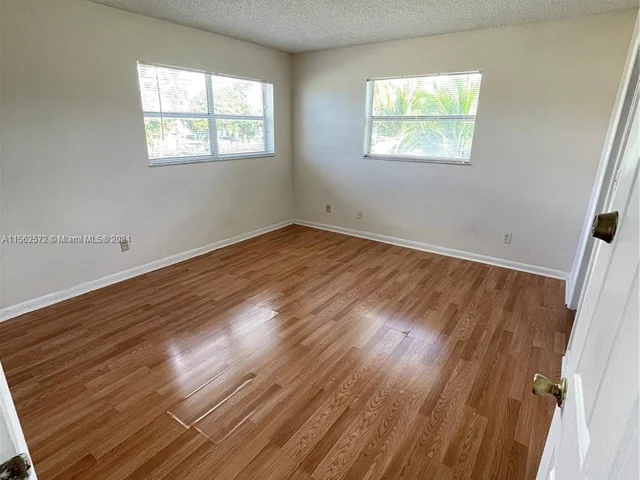 6900 Nova Dr # 204, Davie FL 33317