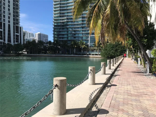 500 NE 29th St # 902, Miami FL 33137