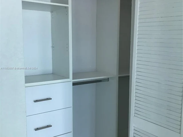 500 NE 29th St # 902, Miami FL 33137