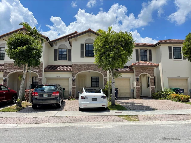 15240 SW 119th Ter # 15240, Miami FL 33196
