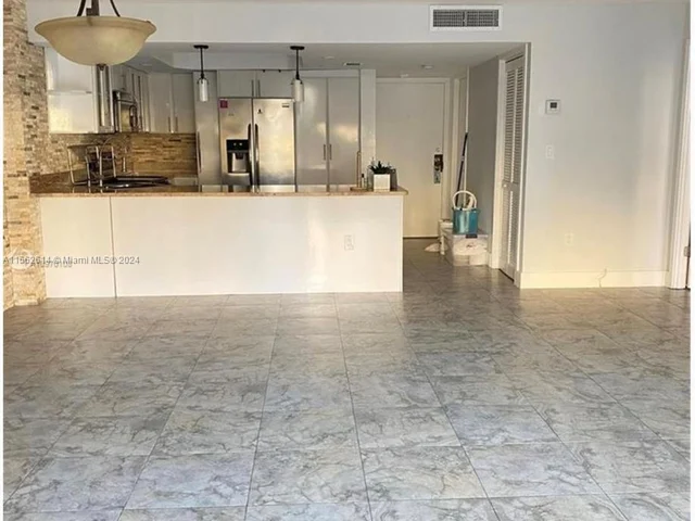 1450 Brickell Bay Dr # 314, Miami FL 33131