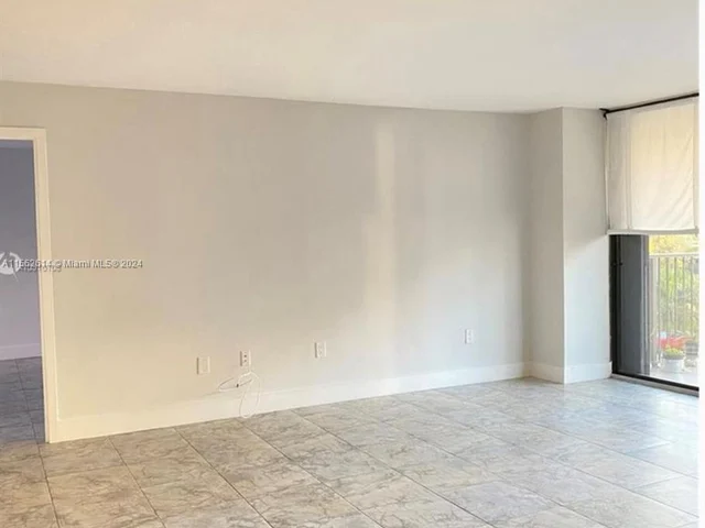 1450 Brickell Bay Dr # 314, Miami FL 33131