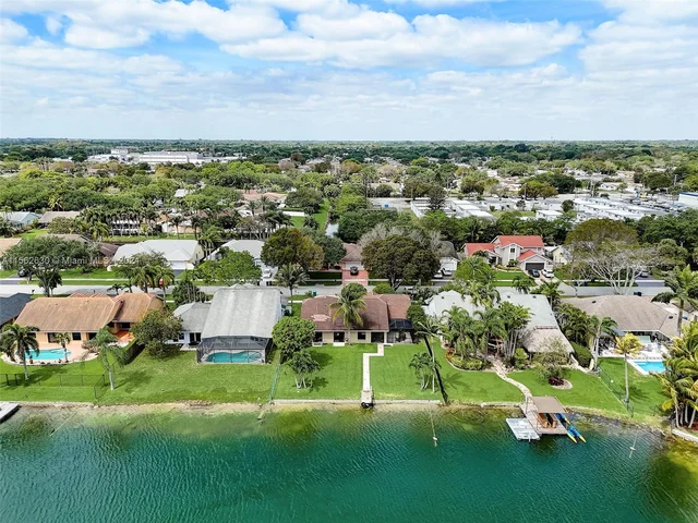 5726 SW 89th Way, Cooper City FL 33328