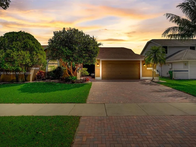 5726 SW 89th Way, Cooper City FL 33328