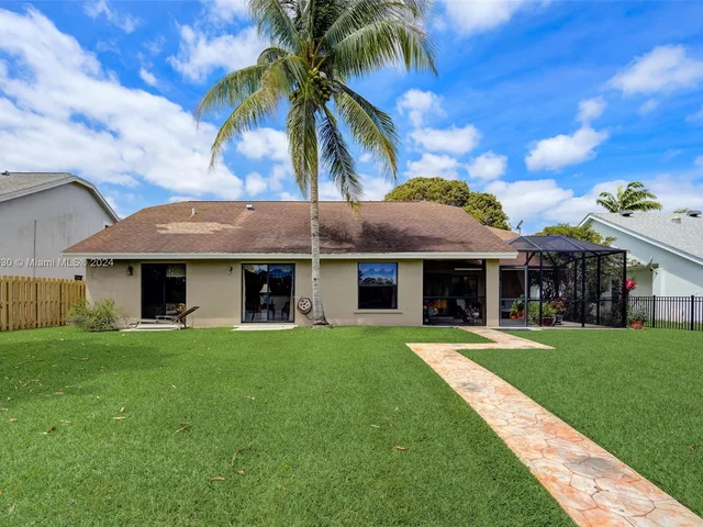 5726 SW 89th Way, Cooper City FL 33328