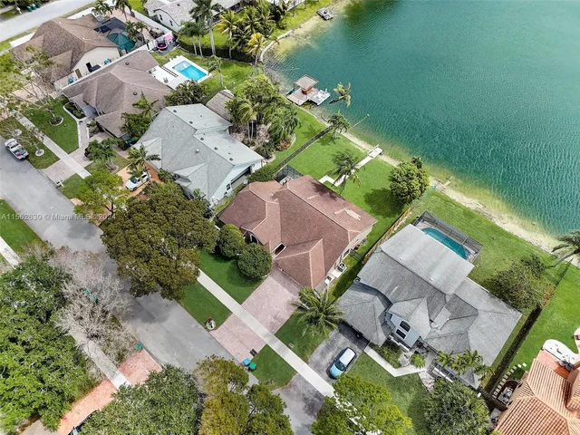 5726 SW 89th Way, Cooper City FL 33328