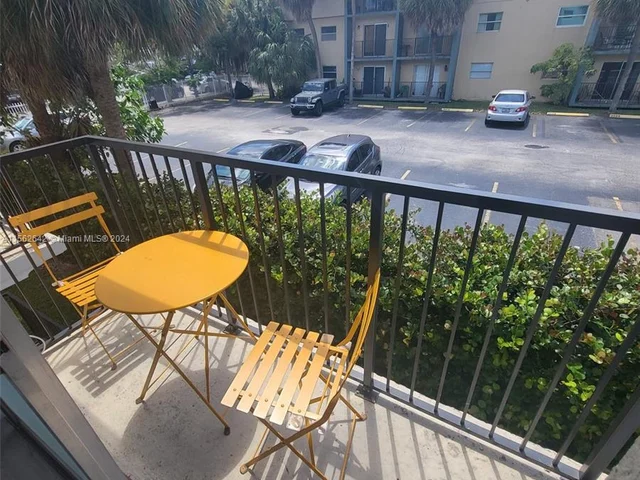 4271 NW South Tamiami Canal Dr # 104, Miami FL 33126