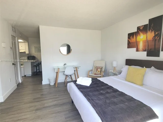 4271 NW South Tamiami Canal Dr # 104, Miami FL 33126